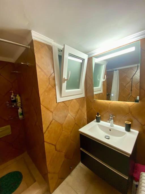 Sweety Flat Marina Zeas Piraeus